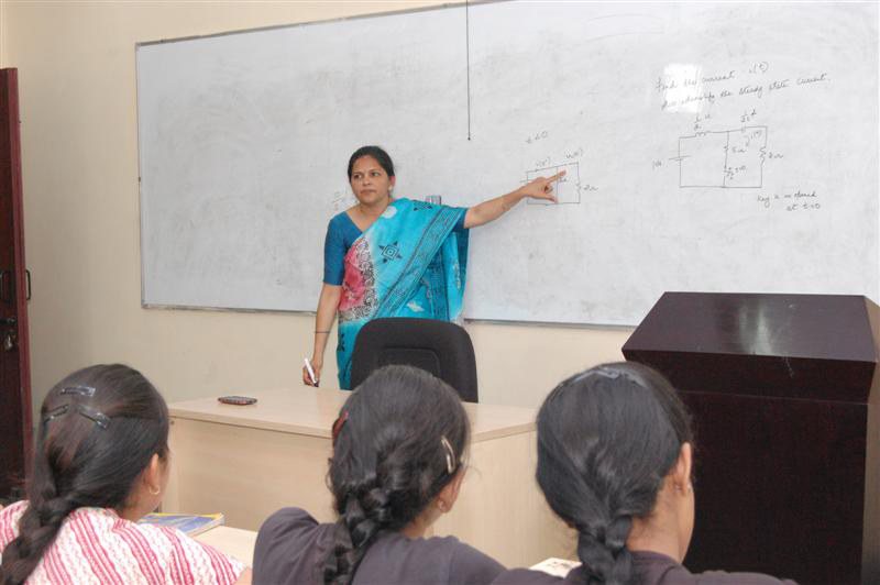 Shaheed Rajguru College of Applied Sciences for Women